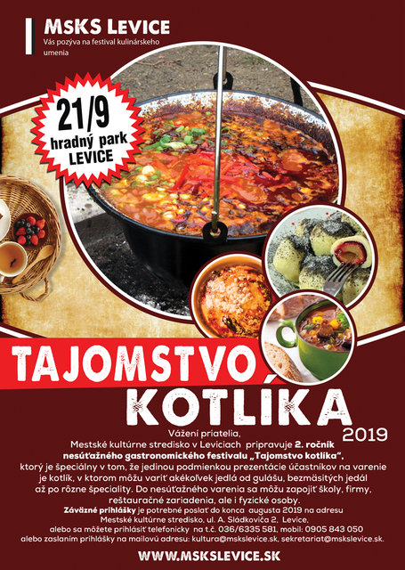 Latina berie veľký čierny kohút