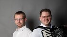 JEŽEK & PROŠEK HRAJÍ SVĚTOVÉ MELODIE