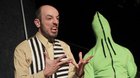 Baletky, hackeri, homelesáci a manažéri