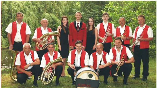 HORALKA / Nedělní odpoledne s písničkou v Panské zahradě