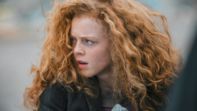 DIEVČA MOMO A ZLODEJI ČASU