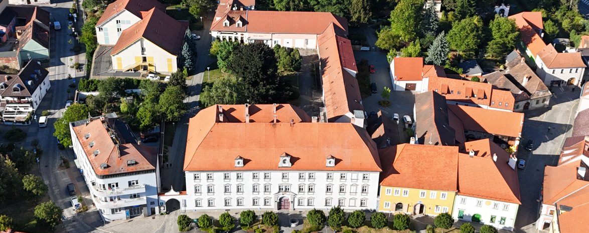 DEN ARCHITEKTURY: Zámek a zámecké nádvoří - centrum kultury